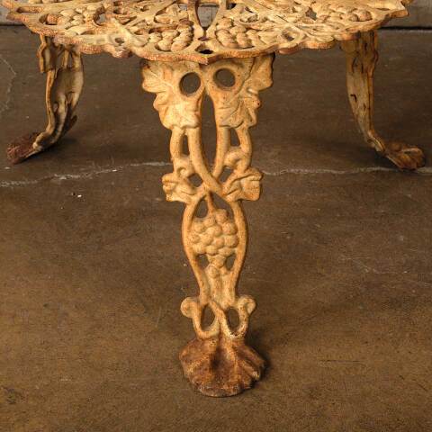 #52945 Vintage Cast Iron Garden Patio Table image 2