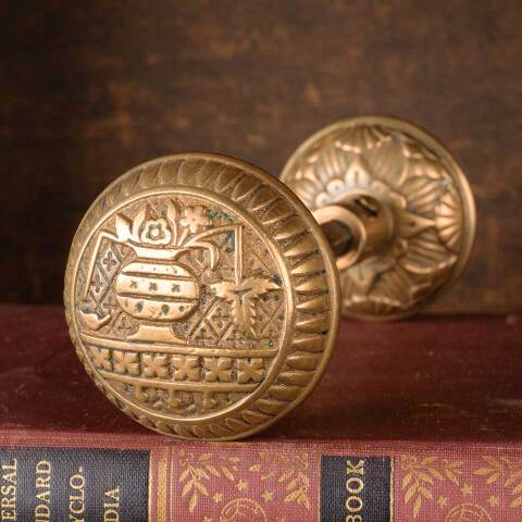 #52983 Antique Brass Lockwood Doorknobs Hardware image 4