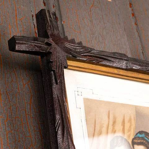 #53392 Antique Illustration in Carved Wood Frame image 2