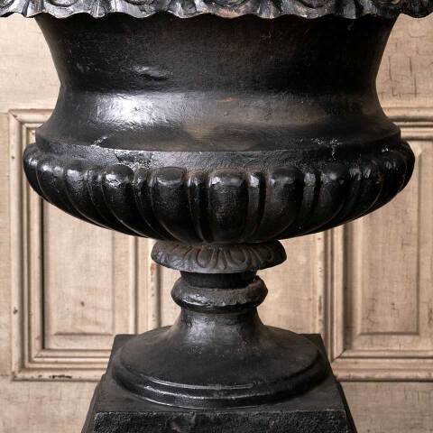 #53530 Cast Iron Garden Urn Planter & Pedestal Base image 6