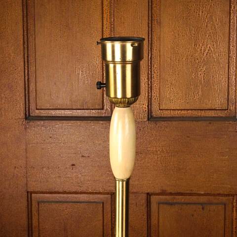 #53550 Vintage Mid Century Modern Floor Lamp image 2