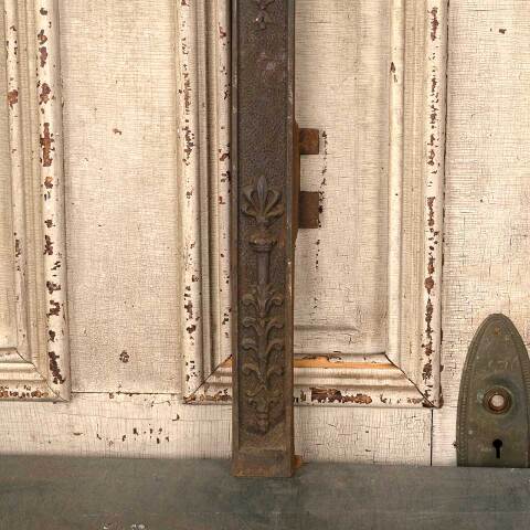 #53627 25x30 Antique Cast Iron Fireplace Surround image 3