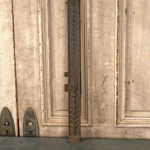 #53627 25x30 Antique Cast Iron Fireplace Surround image 6