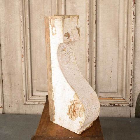 #54237 Salvaged Small Antique Wood Corbel Bracket image 3