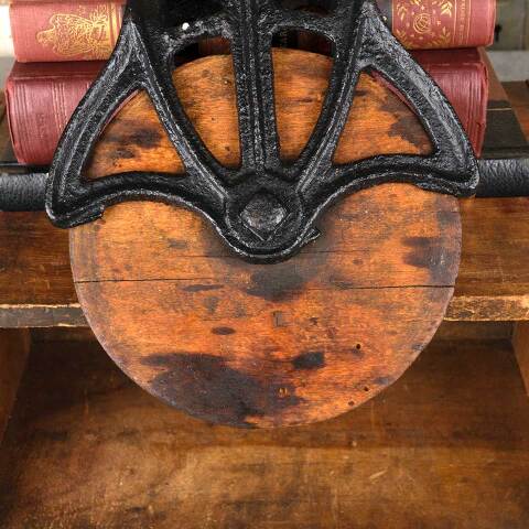 #54325 7x10 Antique cast Iron & Wood Barn Pulley image 6