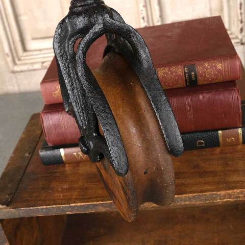 #54325 7x10 Antique cast Iron & Wood Barn Pulley image 3