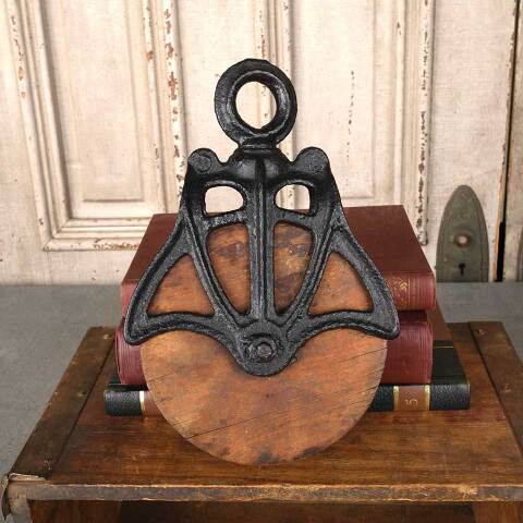 #54325 7x10 Antique cast Iron & Wood Barn Pulley image 2