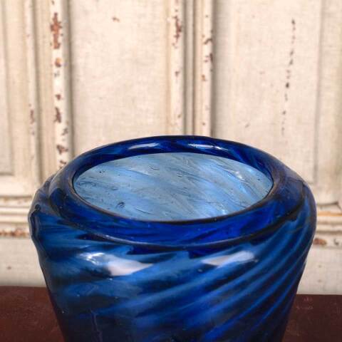 #54398 4" Hand-Blown Glass Vase image 3
