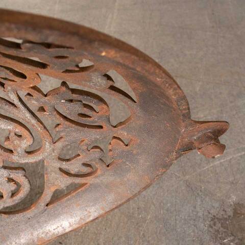 #54542 Ornate Antique Cast Iron Parlor Stove Topper image 7