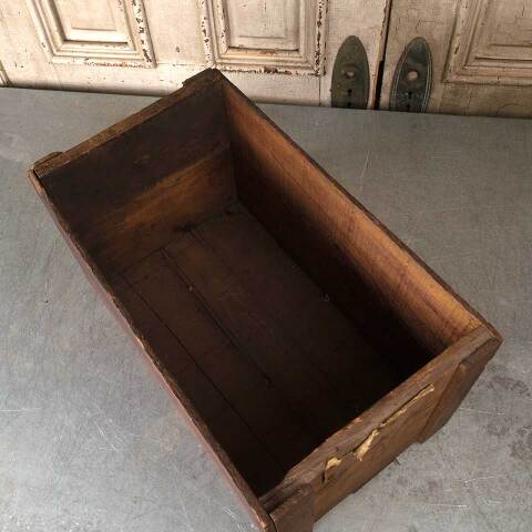 #54632 23x13 Antique Livingston Seed Wood Crate image 5