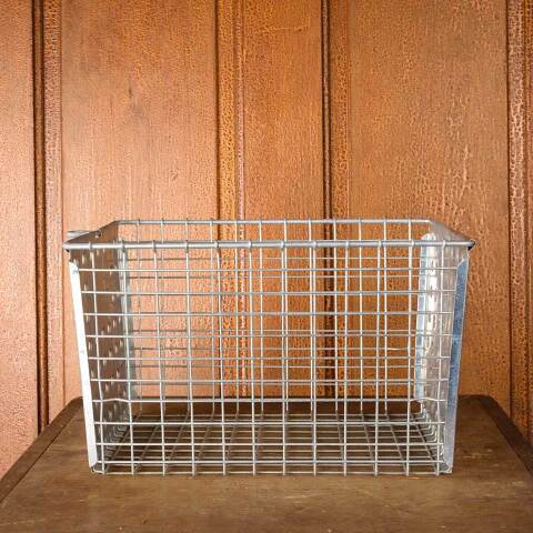 #54644 Vintage Metal Wire Gym Locker Room Basket image 4