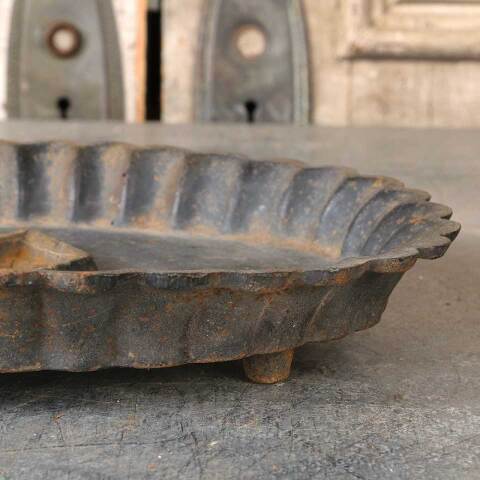 #54717 Antique Cast Iron Boot Scraper Mud Tray image 2