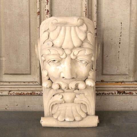 Cast Plaster Leaf Mouth Head Corbel Bracket