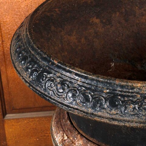 #55828 21" Antique Cast Iron Garden Urn & Pedestal image 6