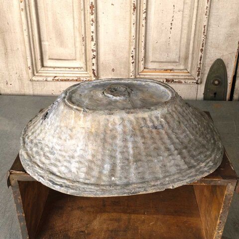 #55846 Salvaged Antique Lead Garden Statue Bowl image 7